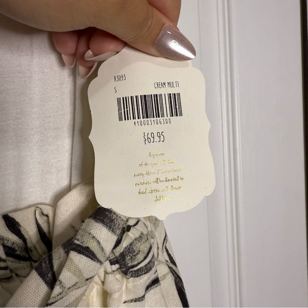 Cream and Black Leaf Print Romper (A14) - Picture 3 of 7